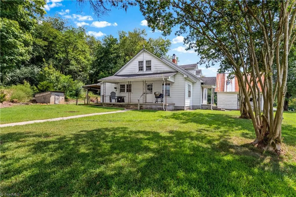 2316 Swan Creek Road Jonesville, NC 28642