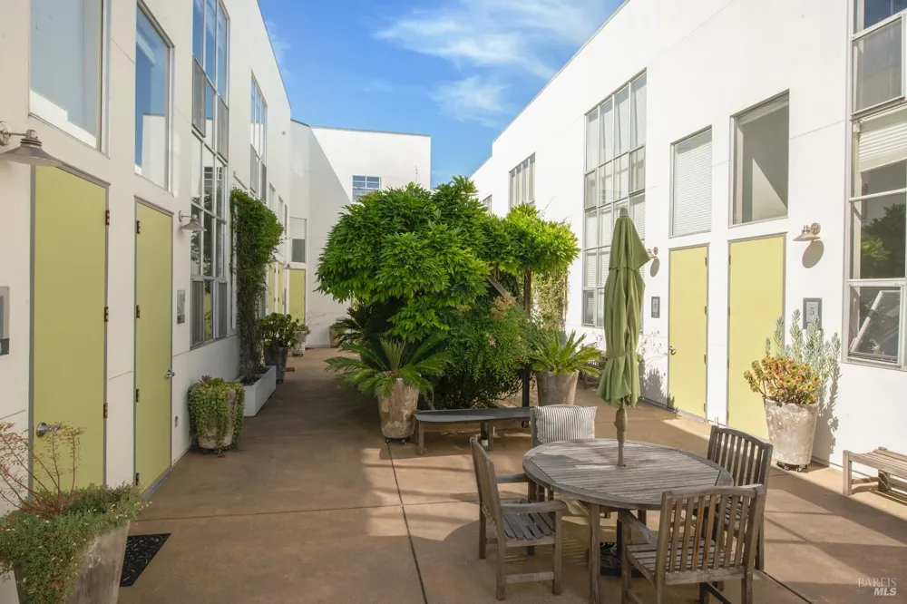 756 1st Street W ##10 Sonoma, CA 95476