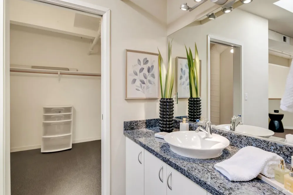 756 1st Street W ##10 Sonoma, CA 95476