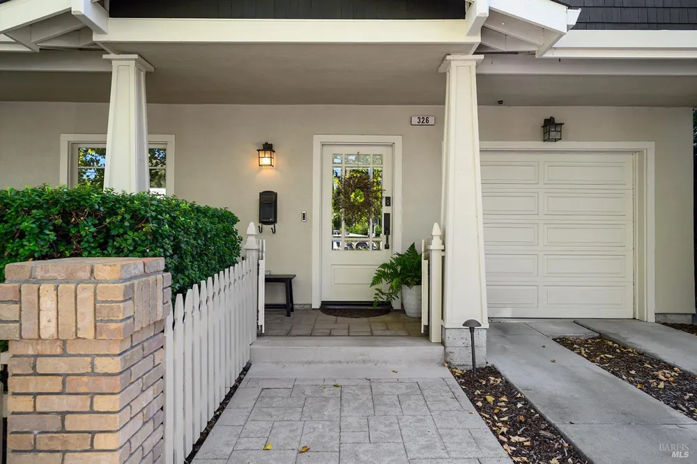 326 Liberty Street Petaluma, CA 94952