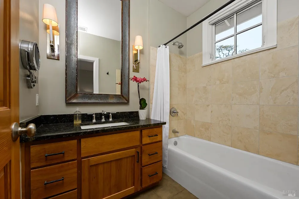 326 Liberty Street Petaluma, CA 94952