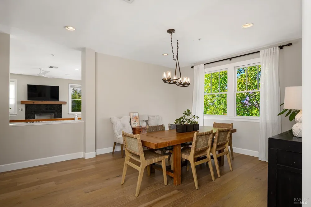 326 Liberty Street Petaluma, CA 94952