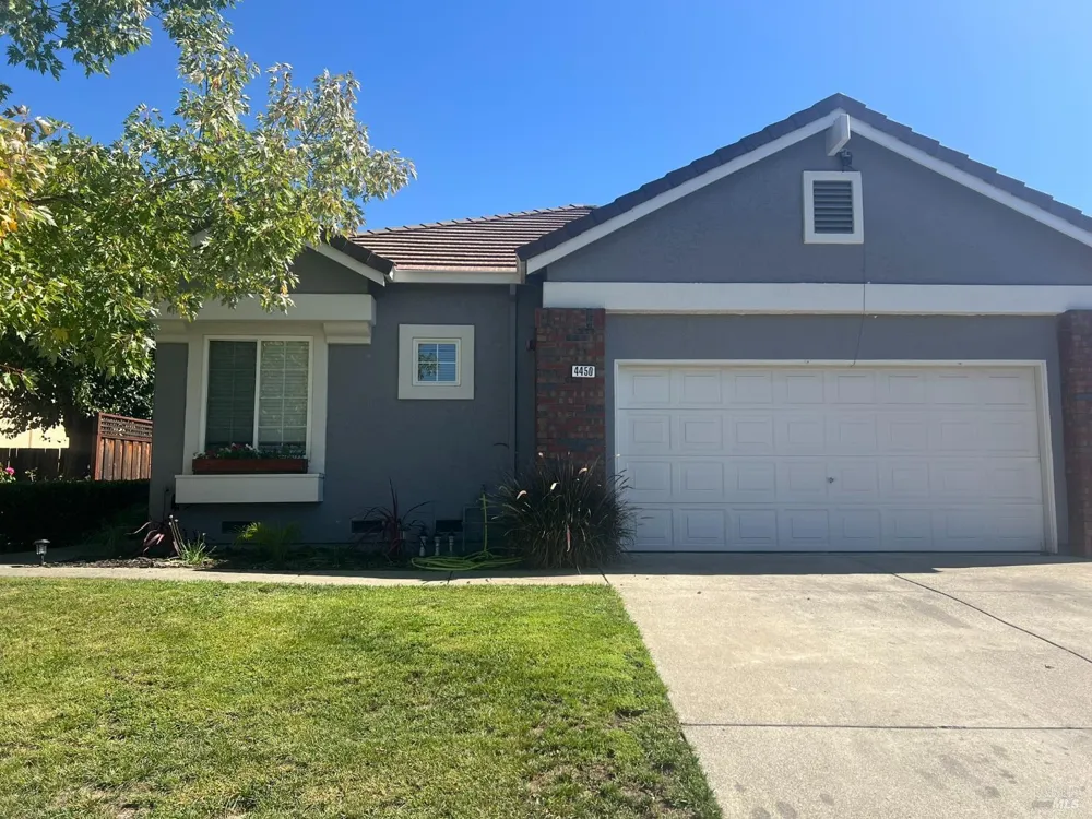 4450 Dumas Street Napa, CA 94558