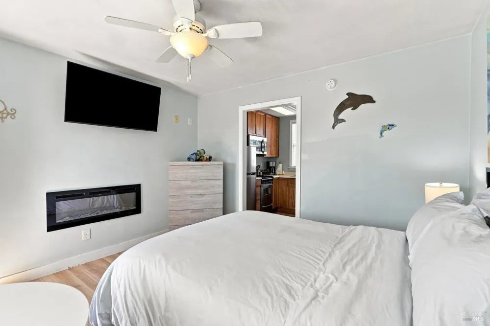18725 Highway 1 Highway Fort Bragg, CA 95437