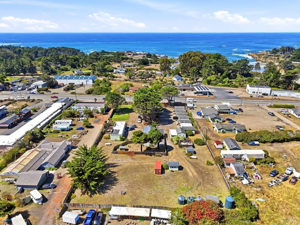 18725 Highway 1 Highway Fort Bragg, CA 95437