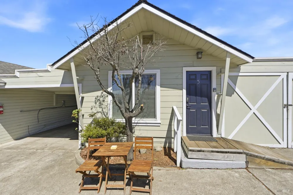 18725 Highway 1 Highway Fort Bragg, CA 95437