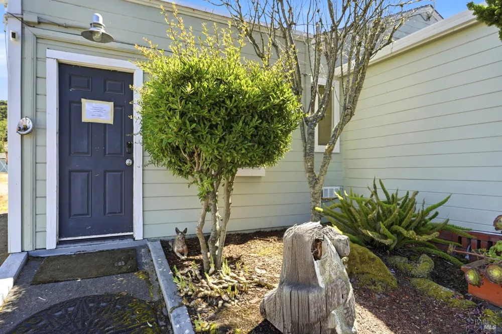 18725 Highway 1 Highway Fort Bragg, CA 95437