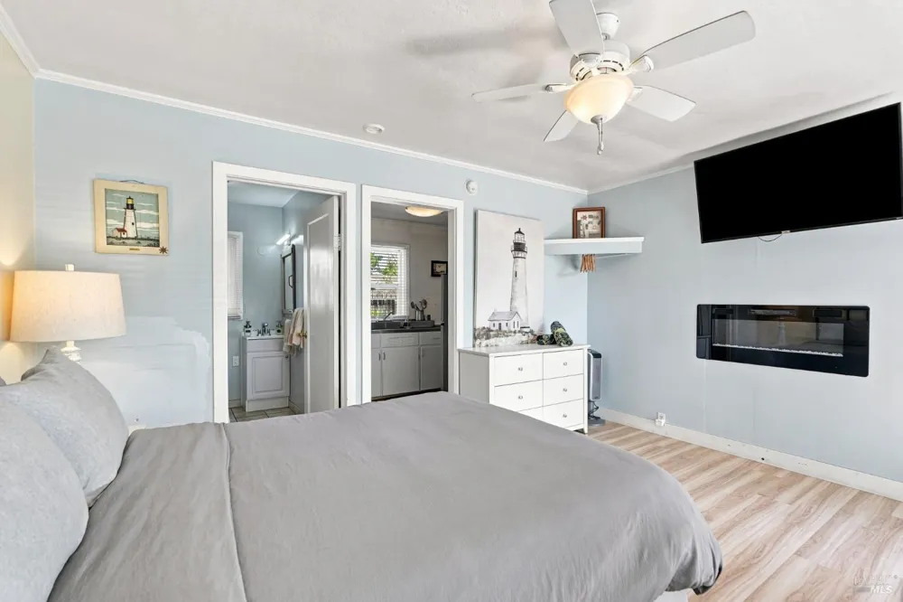18725 Highway 1 Highway Fort Bragg, CA 95437
