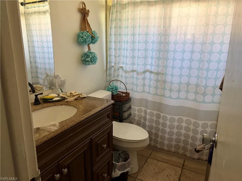 1713 NE 6th Terrace Cape Coral, FL 33909