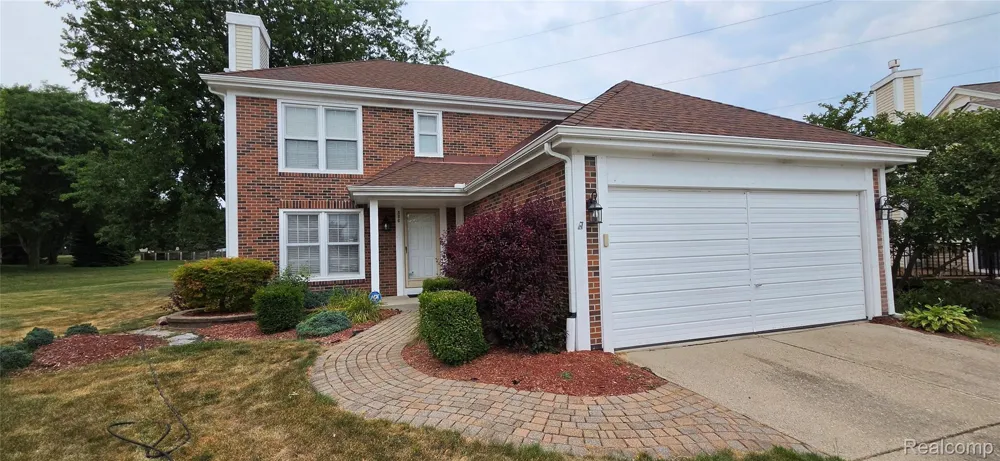 380 Huntington Court Rochester Hills City, MI 48307