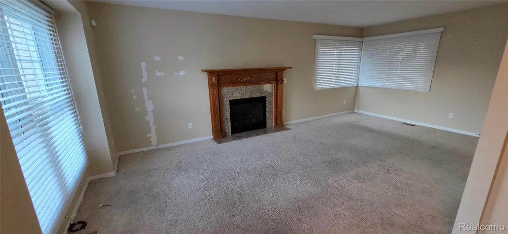 380 Huntington Court Rochester Hills City, MI 48307