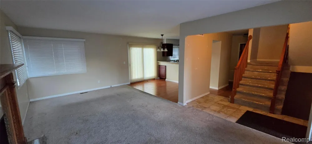 380 Huntington Court Rochester Hills City, MI 48307