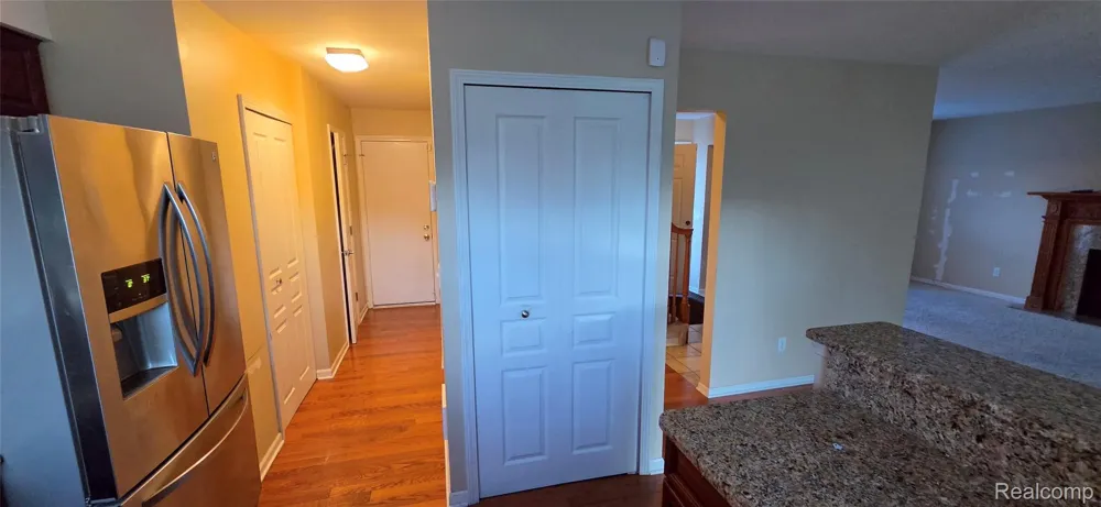 380 Huntington Court Rochester Hills City, MI 48307