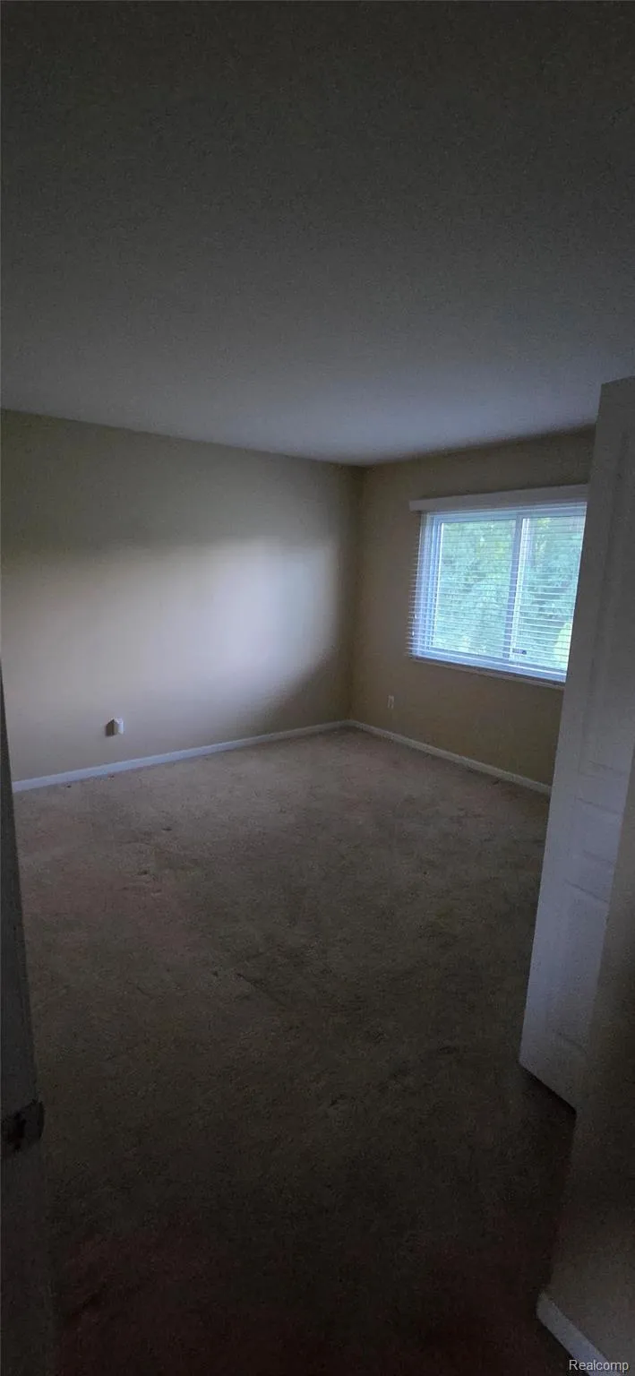 380 Huntington Court Rochester Hills City, MI 48307