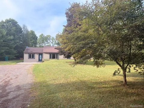 1452 W Isabella Road