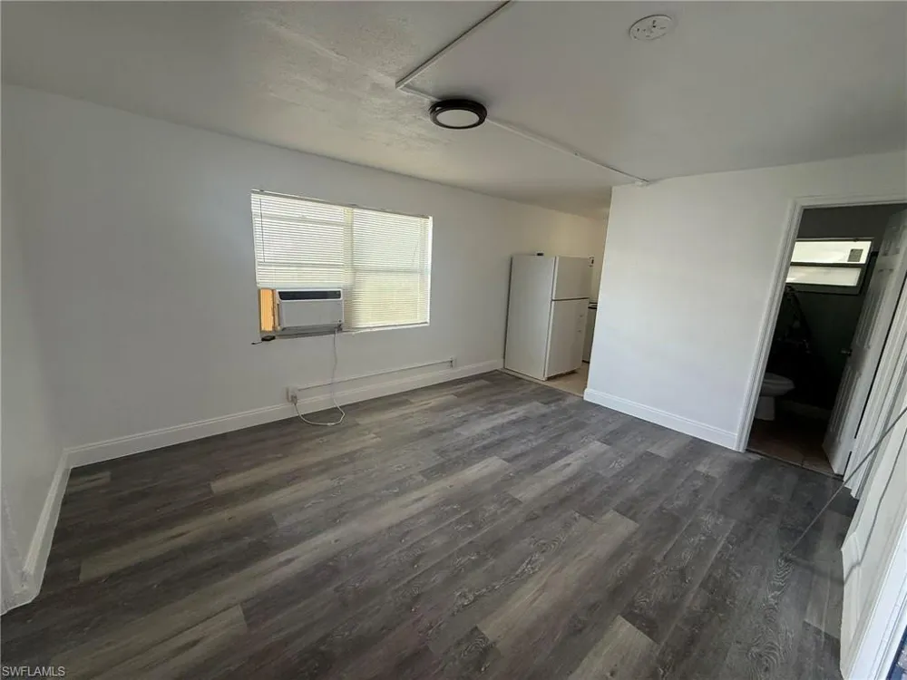 3049 2nd Street #4 Fort Myers, FL 33916