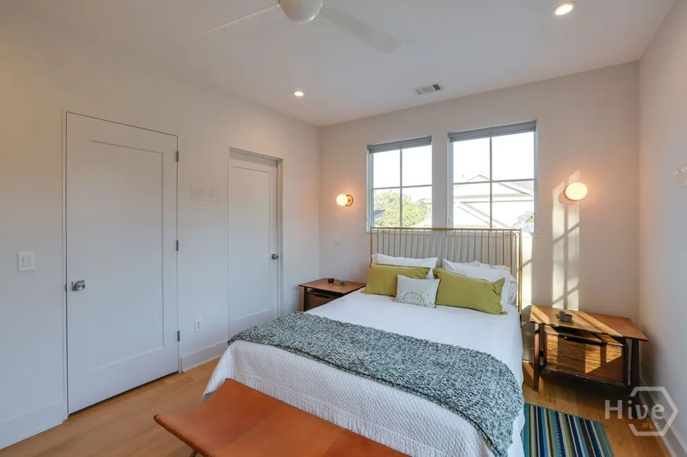 714 E Victory Drive Savannah, GA 31405