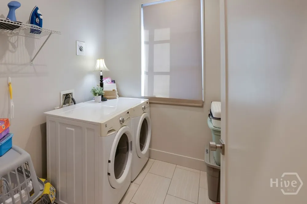 714 E Victory Drive Savannah, GA 31405