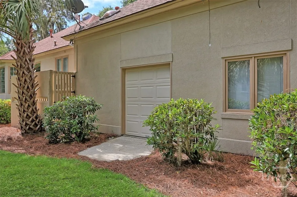 4 Foxglove Lane Savannah, GA 31411