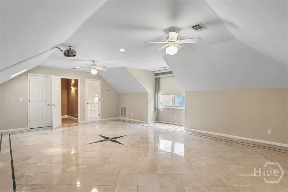 4 Foxglove Lane Savannah, GA 31411
