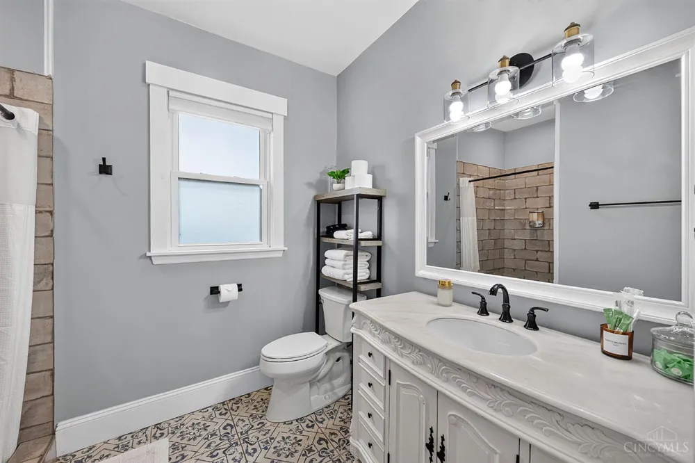 5620 Islington Avenue Cincinnati, OH 45227