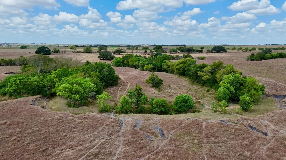 3 County Road 366 Shiner, TX 77984