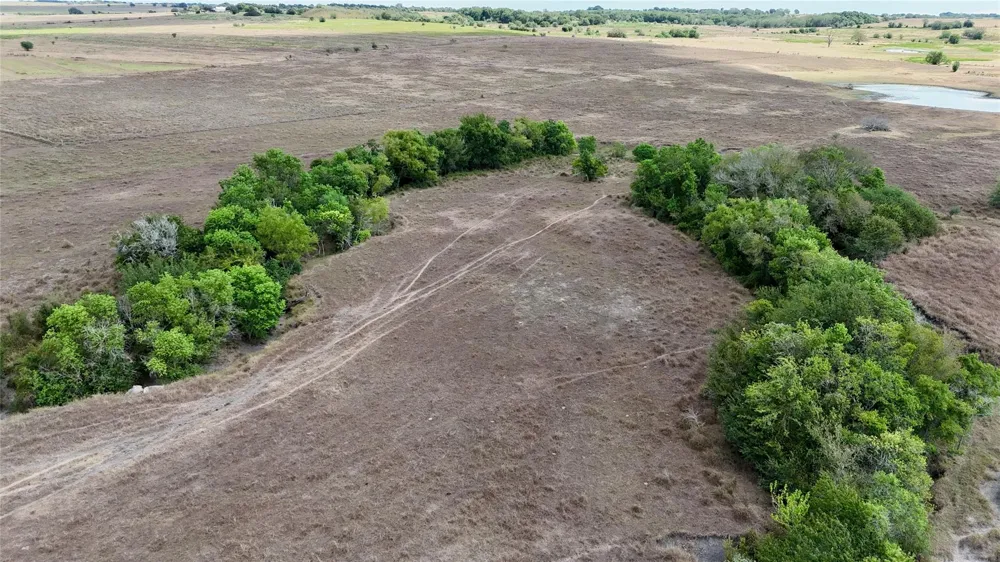 3 County Road 366 Shiner, TX 77984