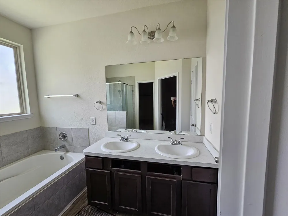 24542 Kildare Street Hempstead, TX 77445