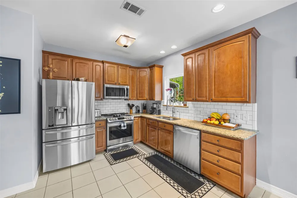 910 Apollo Street New Caney, TX 77357