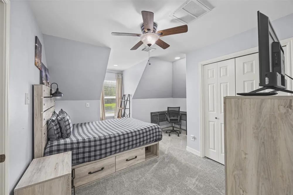 910 Apollo Street New Caney, TX 77357