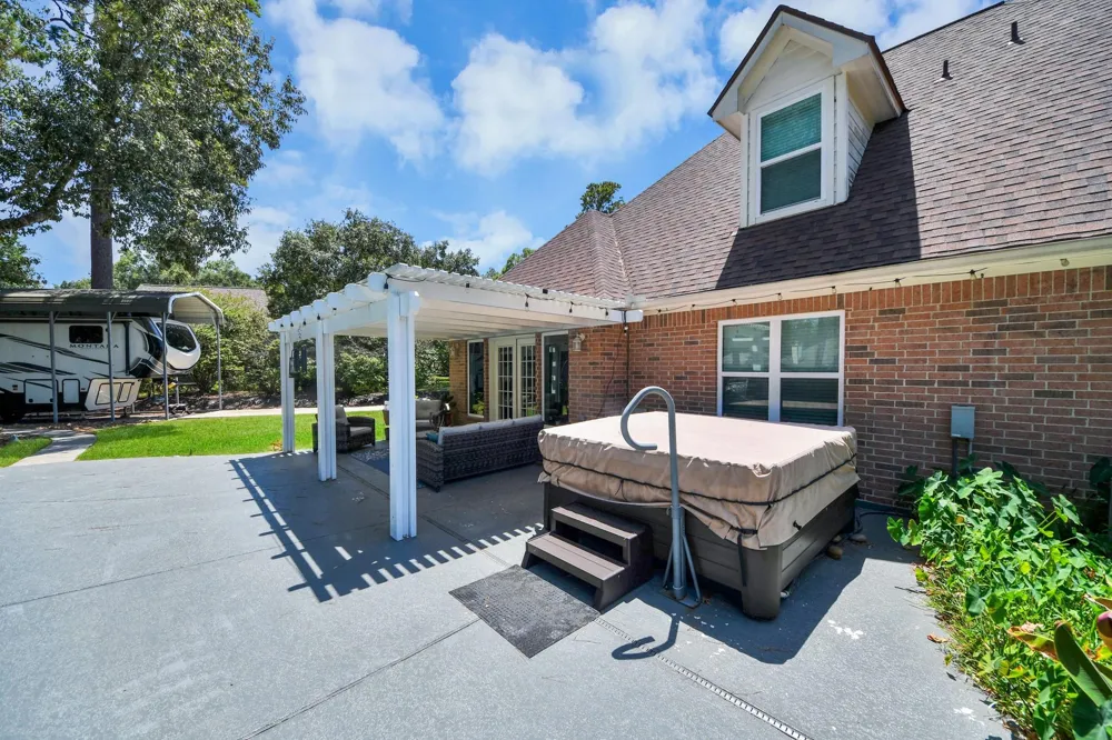 910 Apollo Street New Caney, TX 77357
