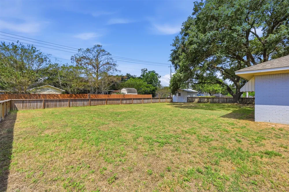 1845 7th Street Hempstead, TX 77445