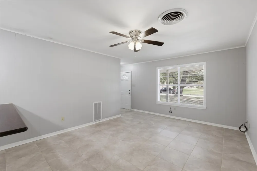 1845 7th Street Hempstead, TX 77445