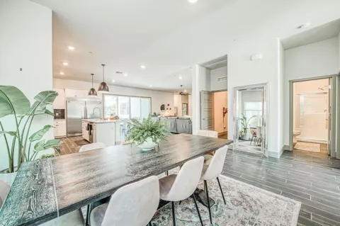819 Pinnacle Drive W