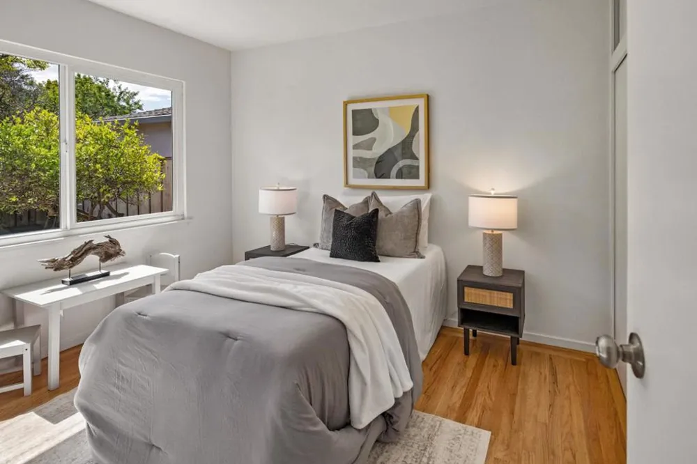 1095 W Mc Kinley Avenue Sunnyvale, CA 94086