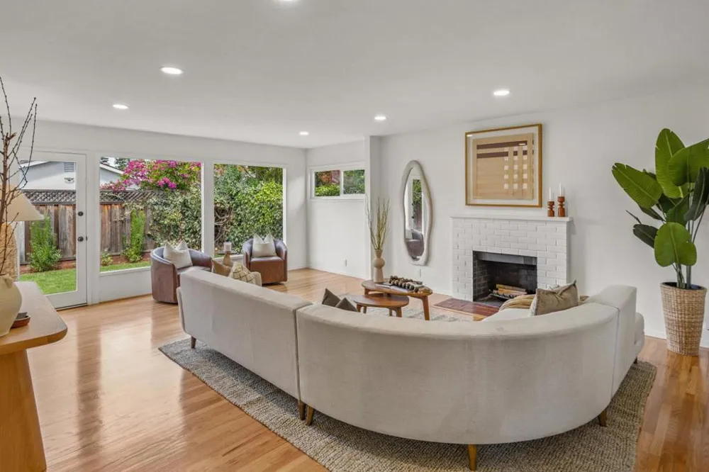1095 W Mc Kinley Avenue Sunnyvale, CA 94086