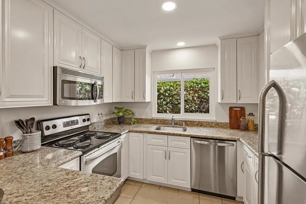 1095 W Mc Kinley Avenue Sunnyvale, CA 94086