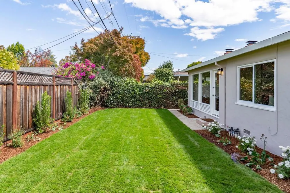 1095 W Mc Kinley Avenue Sunnyvale, CA 94086