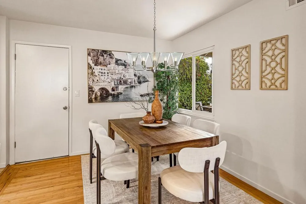 1095 W Mc Kinley Avenue Sunnyvale, CA 94086