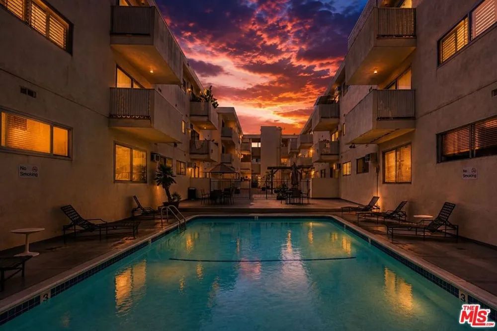 960 Larrabee Street #124 West Hollywood, CA 90069