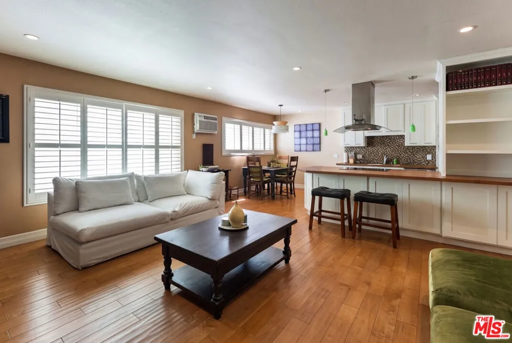 960 Larrabee Street #124 West Hollywood, CA 90069