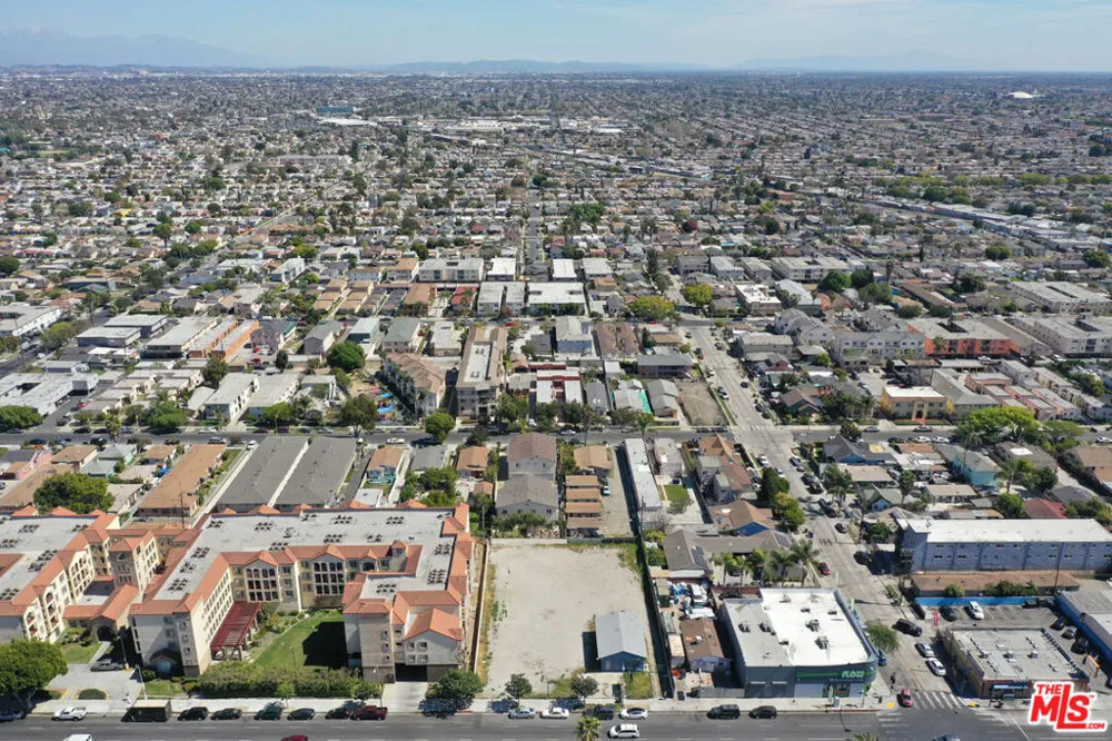 6200 Crenshaw Boulevard Los Angeles, CA 90043