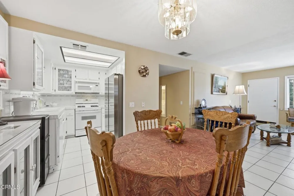 1348 E Hillcrest Drive #53 Thousand Oaks, CA 91362
