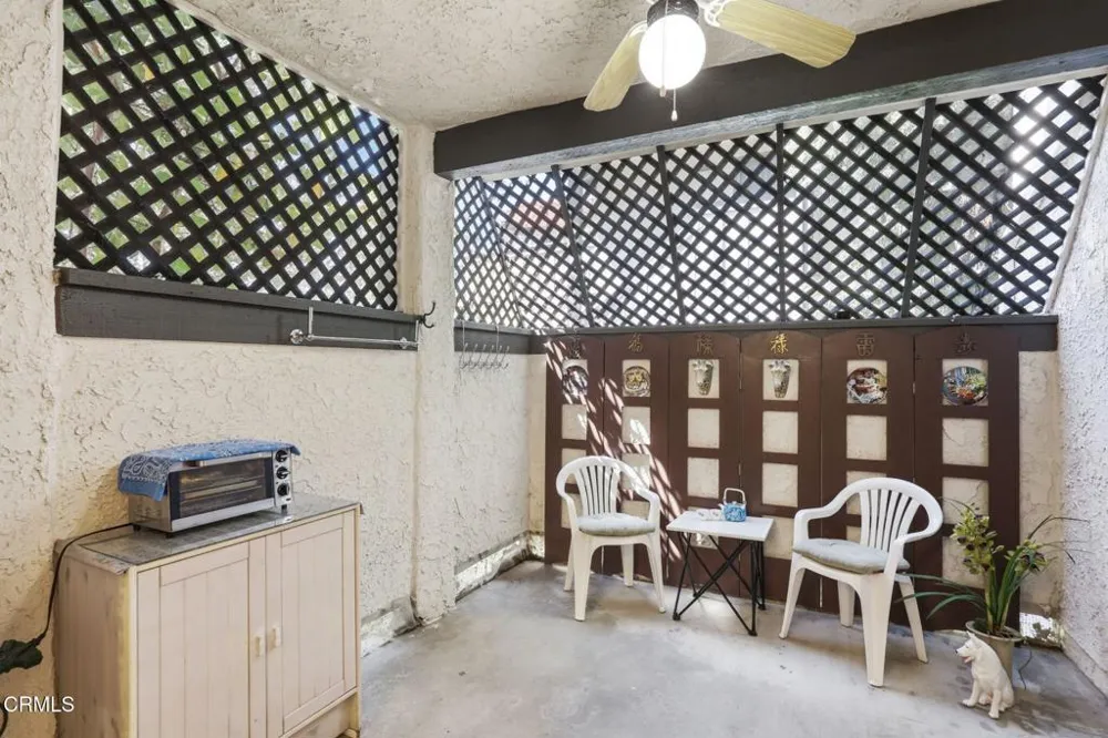 1348 E Hillcrest Drive #53 Thousand Oaks, CA 91362