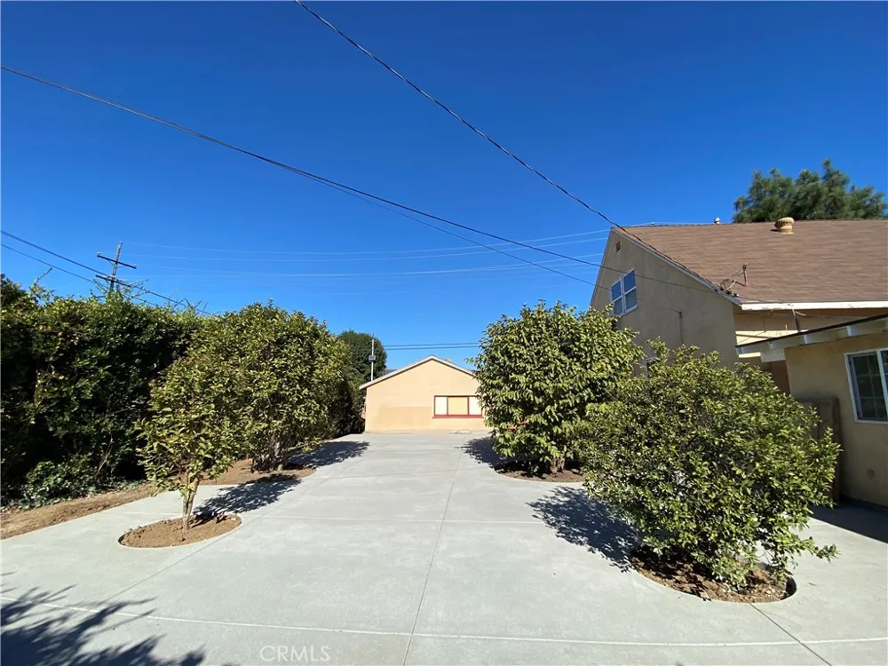 875 Garsden Covina, CA 91724