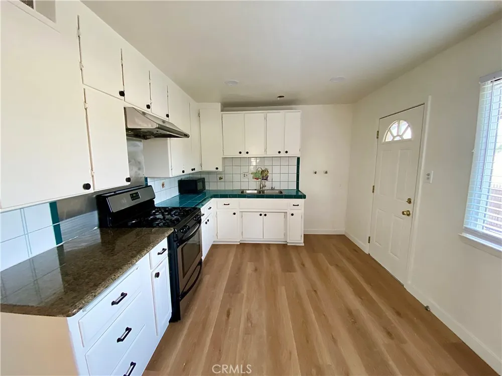 875 Garsden Covina, CA 91724