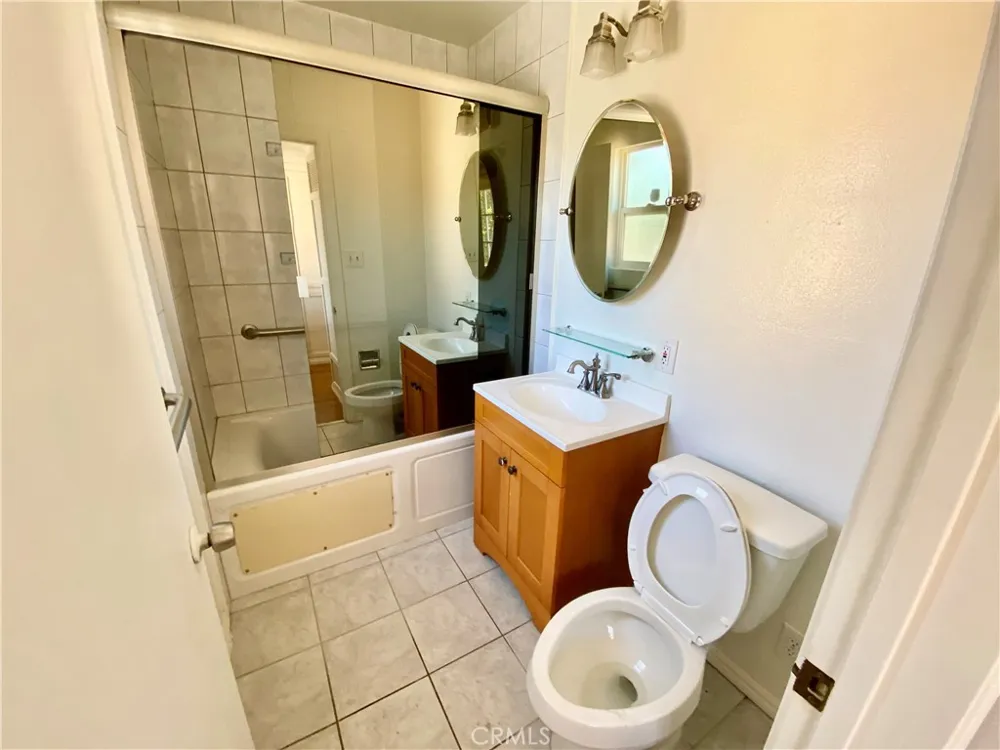 875 Garsden Covina, CA 91724