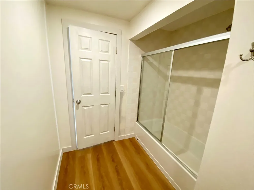 875 Garsden Covina, CA 91724