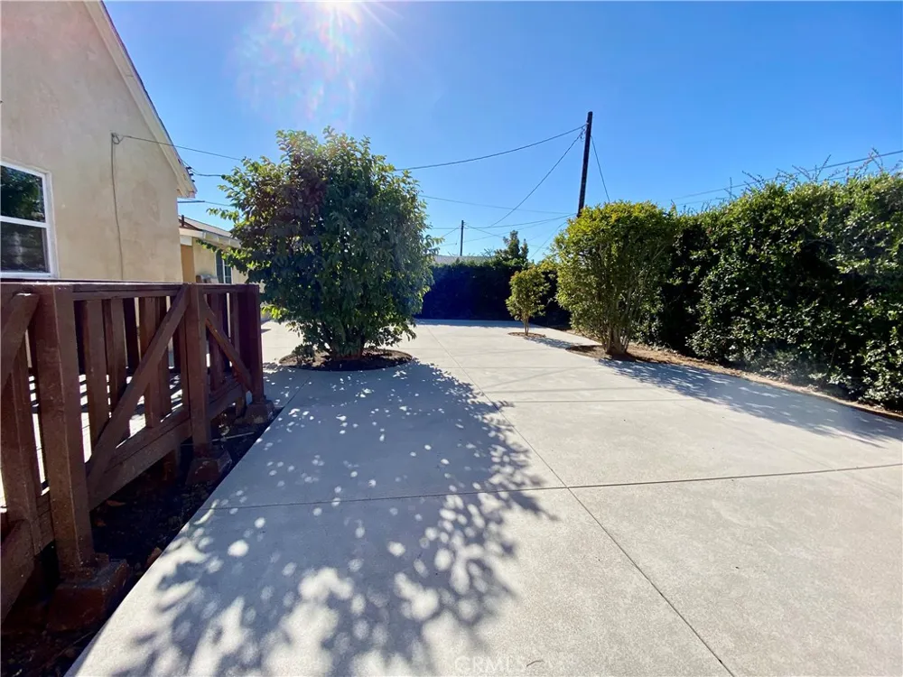 875 Garsden Covina, CA 91724