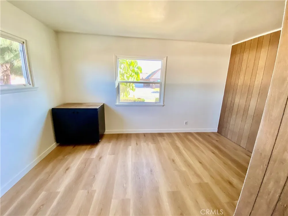 875 Garsden Covina, CA 91724